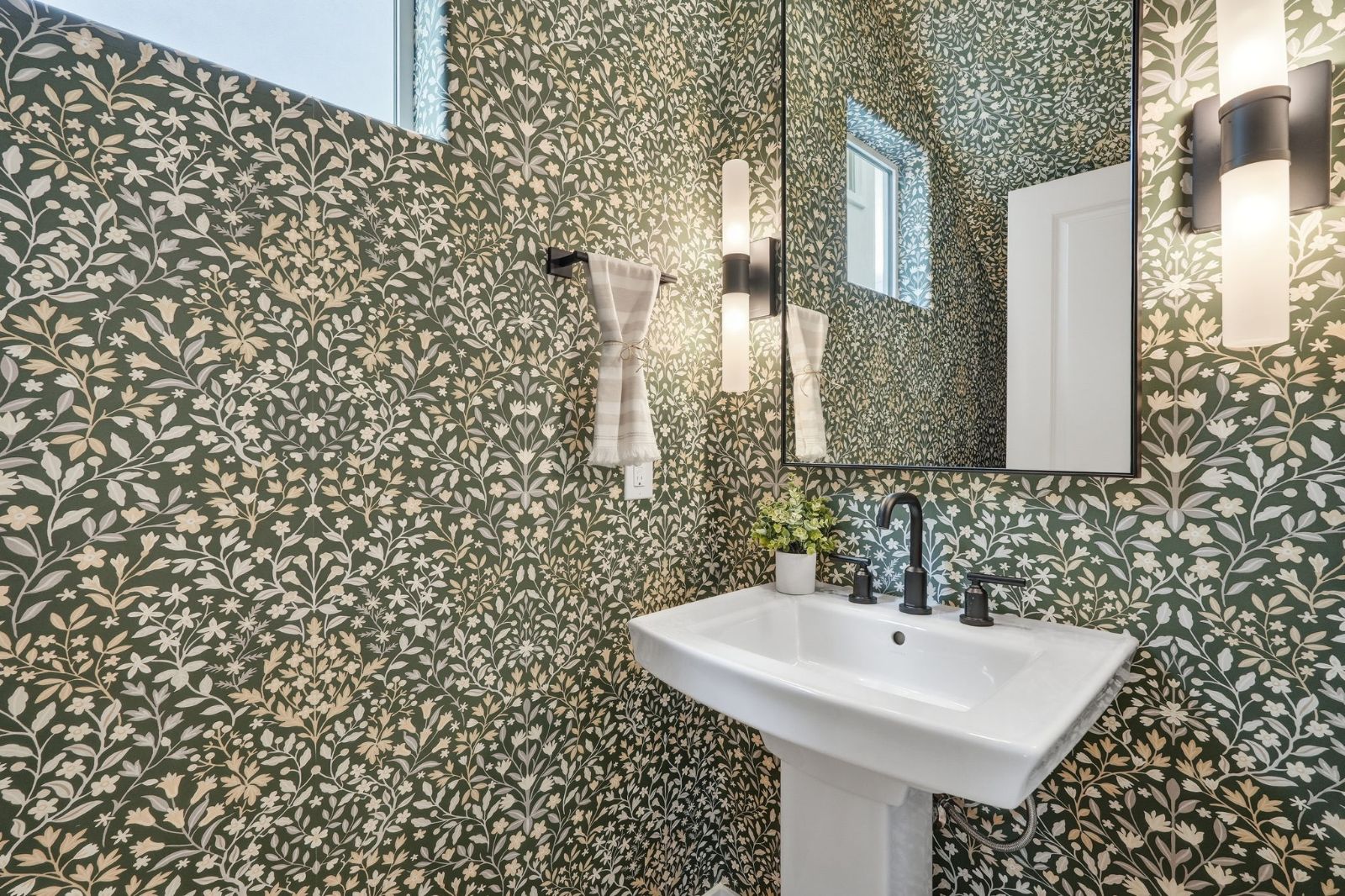 Primary bathroom with quartz counters, dual vanity and tiled shower — Heritage Home model at 113 W Willo Ct, The Bower Willo, Willo Historic District, Phoenix AZ 85003